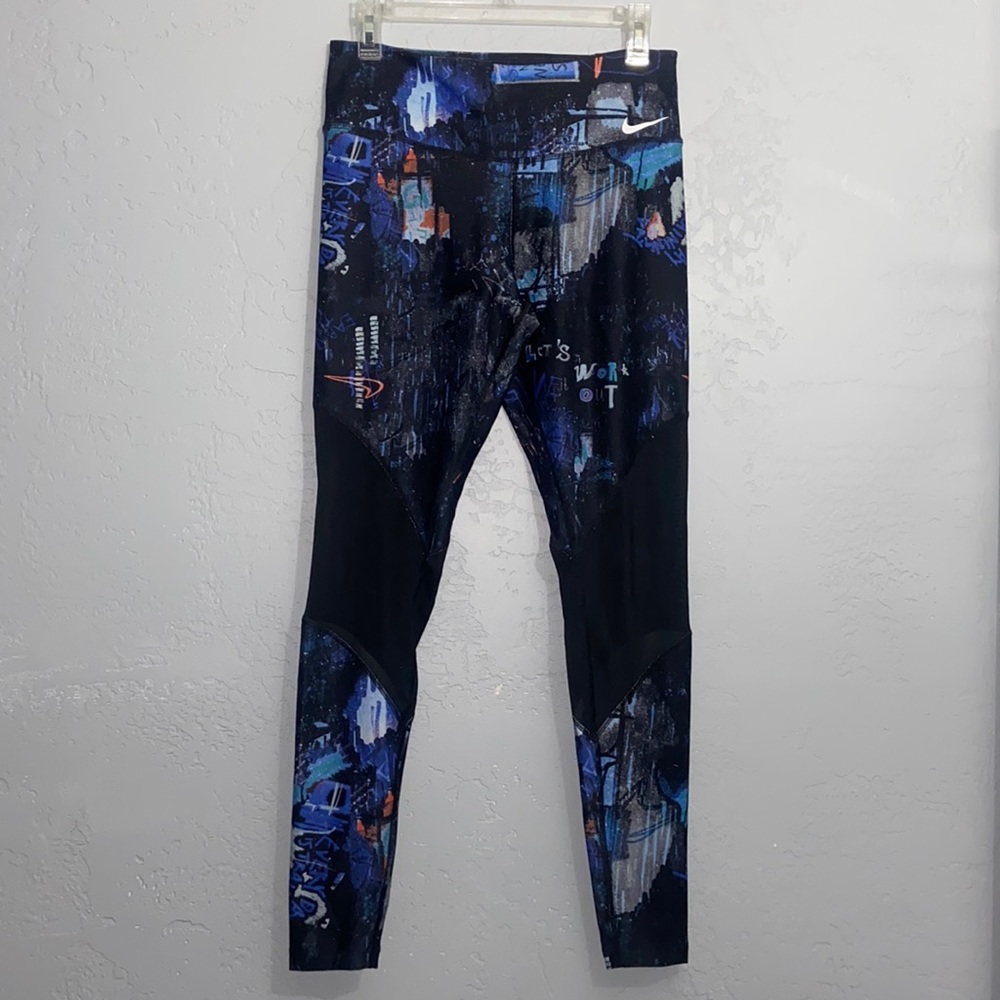 Nike Women’s PowerTraining Printed Mesh Pocket Active Legging’s Size Medium